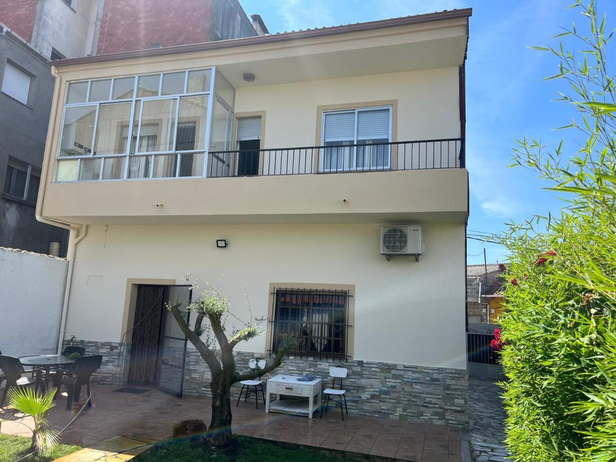 فيلا مونفورتي دي ليموسفي Casa Casares المظهر الخارجي الصورة